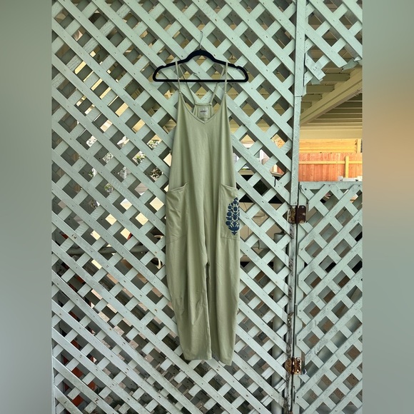 Free People Movement Hot Shot Logo Onesie jumpsuit - Picture 7 of 9